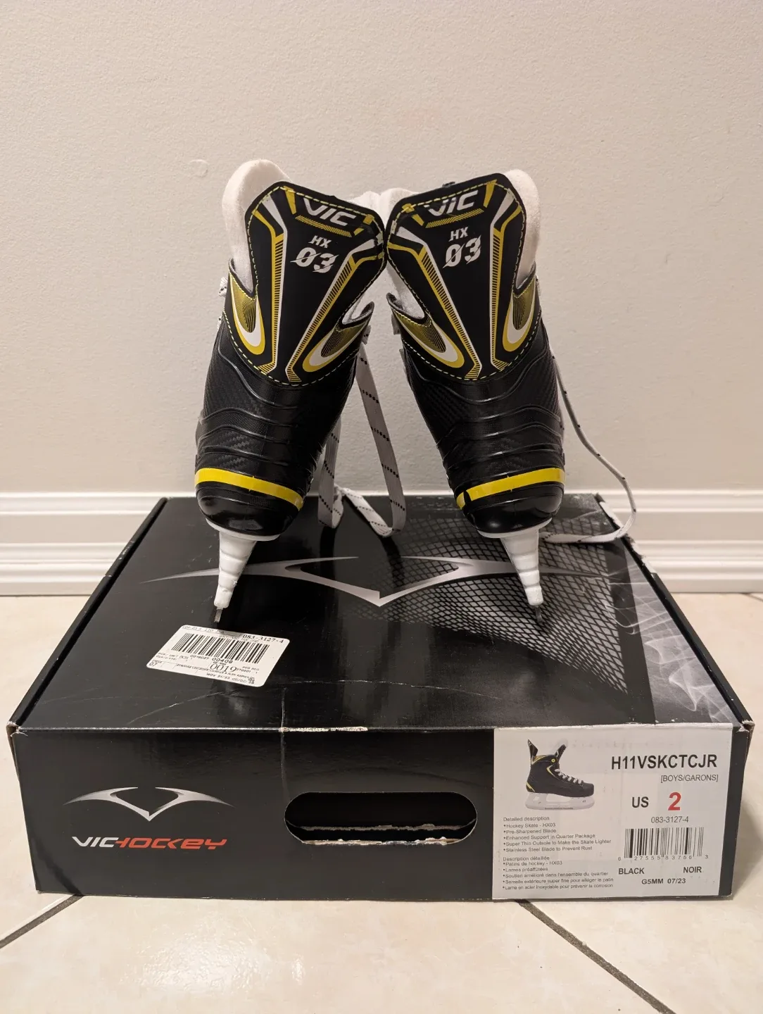 Vic Hockey H11VSKCTCJR Boys Ice Skates - US Size 2 image indicator(4)