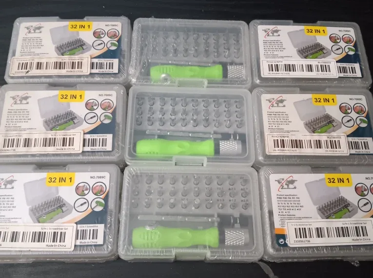32-in-1 Pocket Screwdriver Set (EACH)