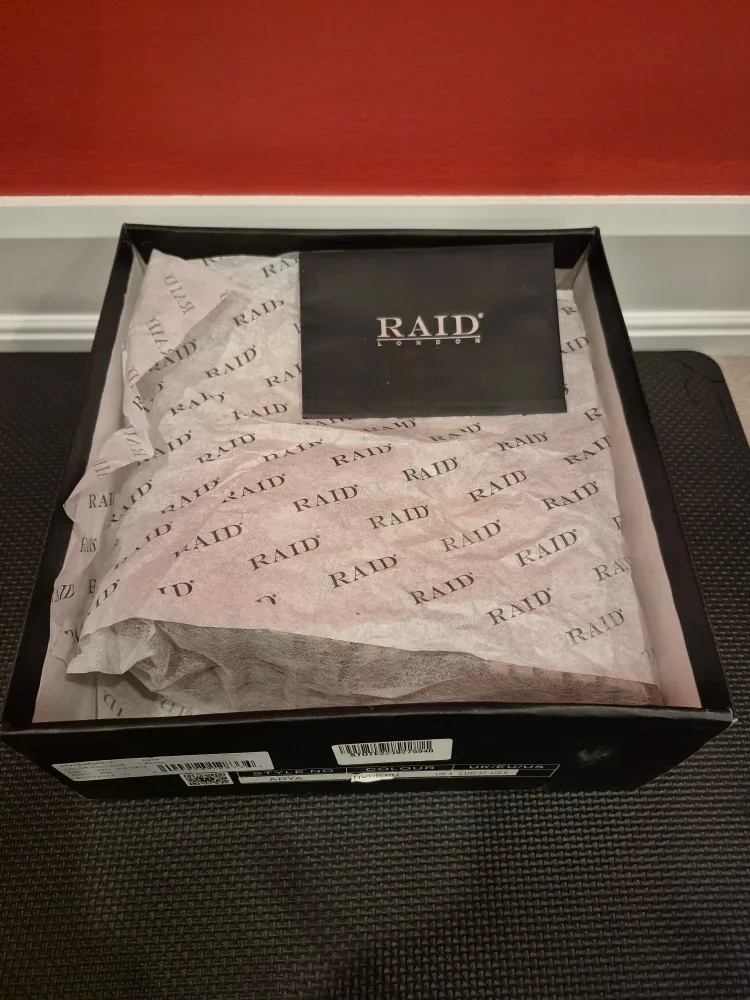 Raid London Beige Winter Boots, Size 37 US 6