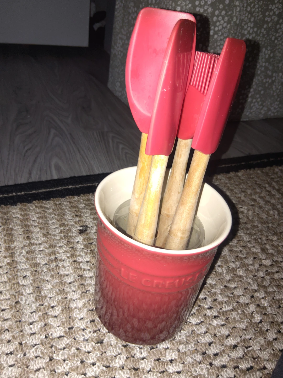 Le Creuset Utensil Holder with Tools