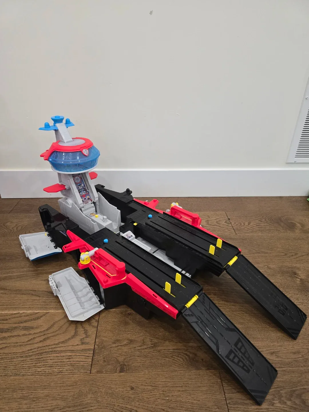 PAW Patrol: The Mighty Movie, Aircraft Carrier HQ