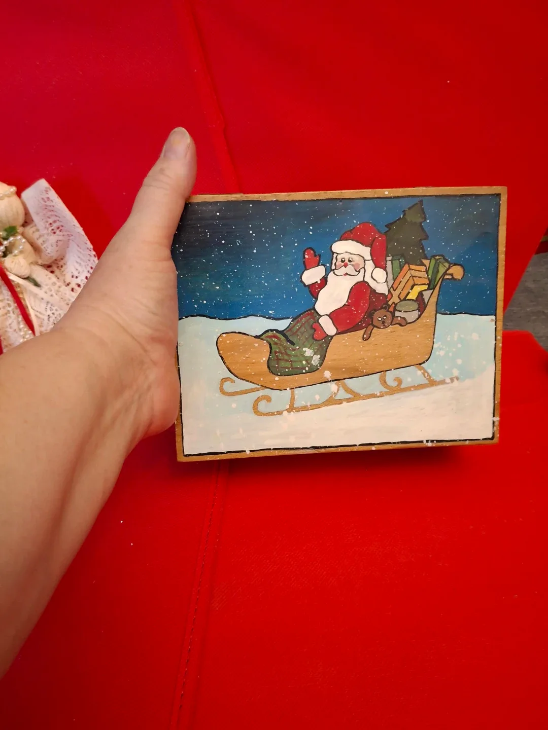 Hand-Painted Christmas Wooden Box image indicator(2)