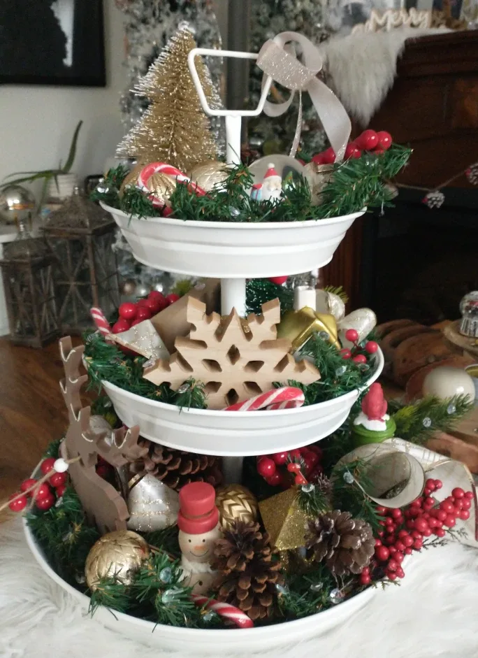Christmas Themed Tiered Tray Decoration image indicator(7)