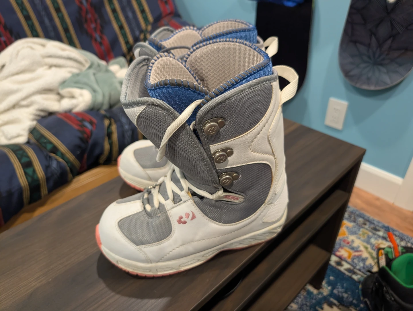Thirty-Two Exus Snowboard Boots - Women's Size 9