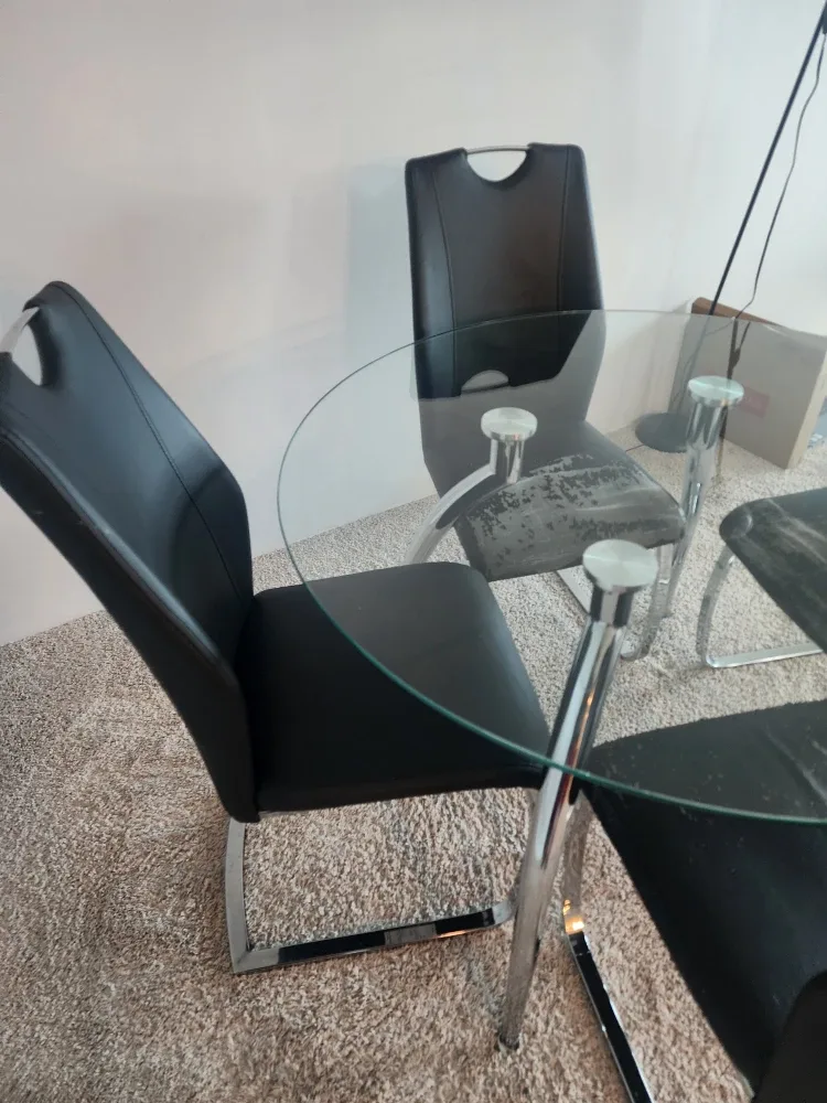 Glass top round dining table with 4 chairs image indicator(3)
