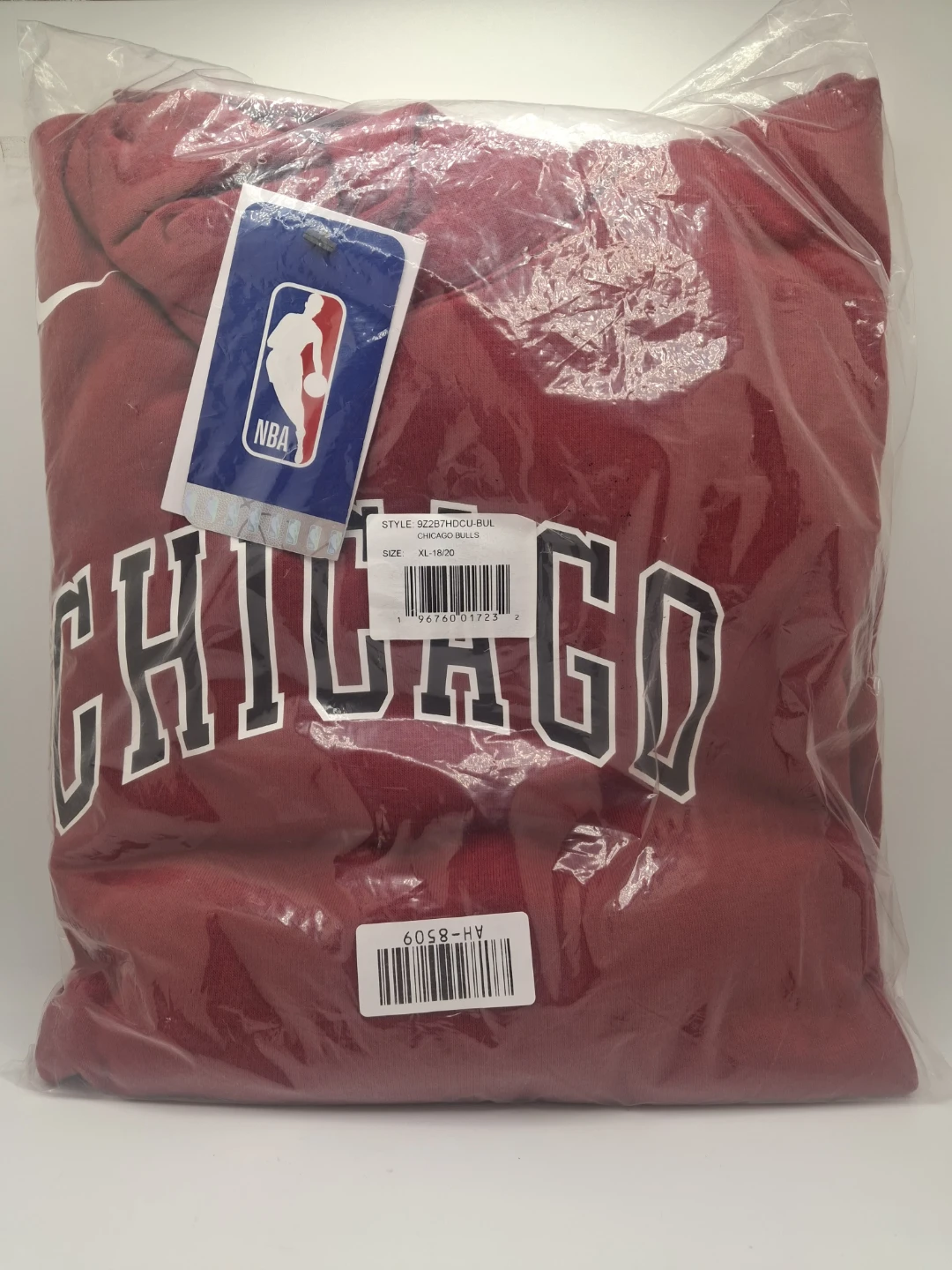 NBA Chicago Bulls City Edition Hoodie Youth XL 18–20 Outerstuff - photo 2