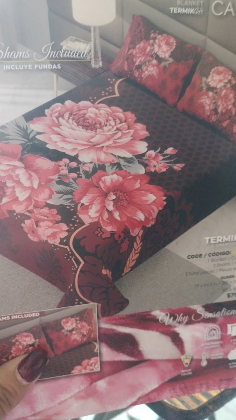 Queen Size Floral Blanket with Shams