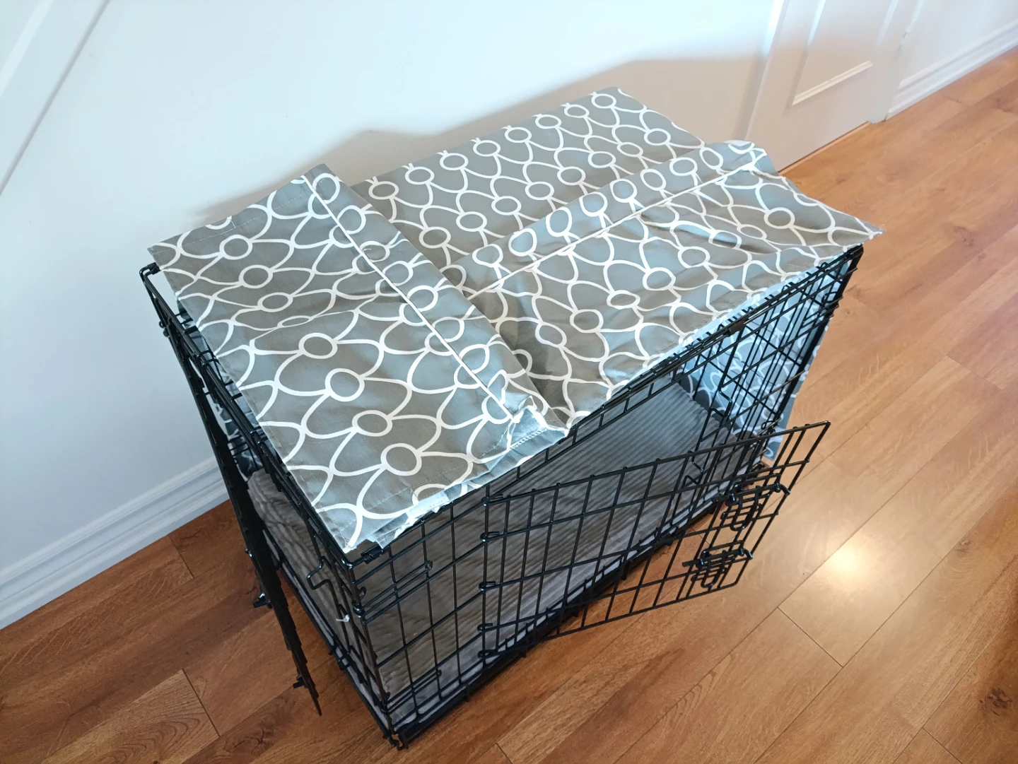 Dog Crate with Cover