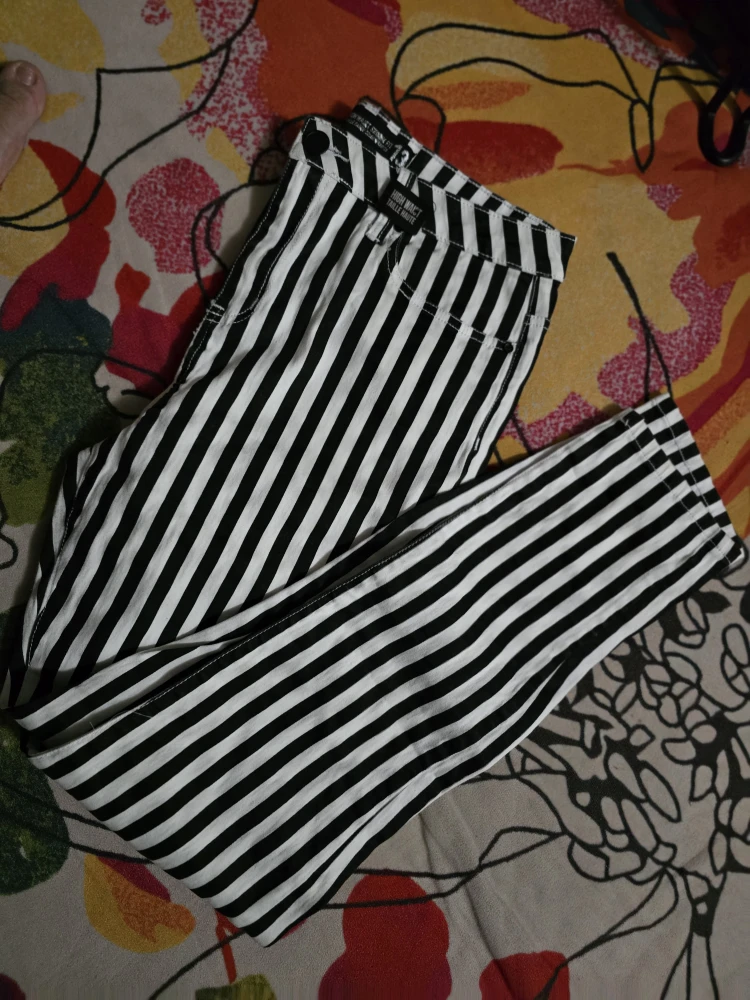 NEW Striped Skinny Fit High Waist Jeans - Size 13