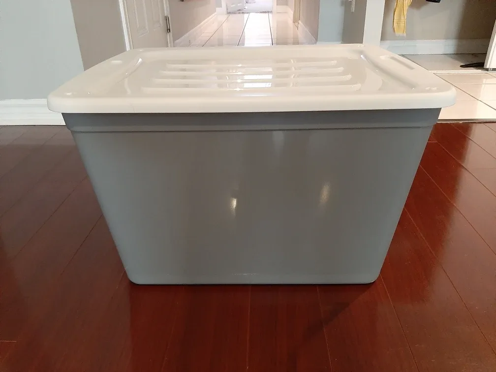 Type A 80 L Storage Bin with Wheels and Snap Lid