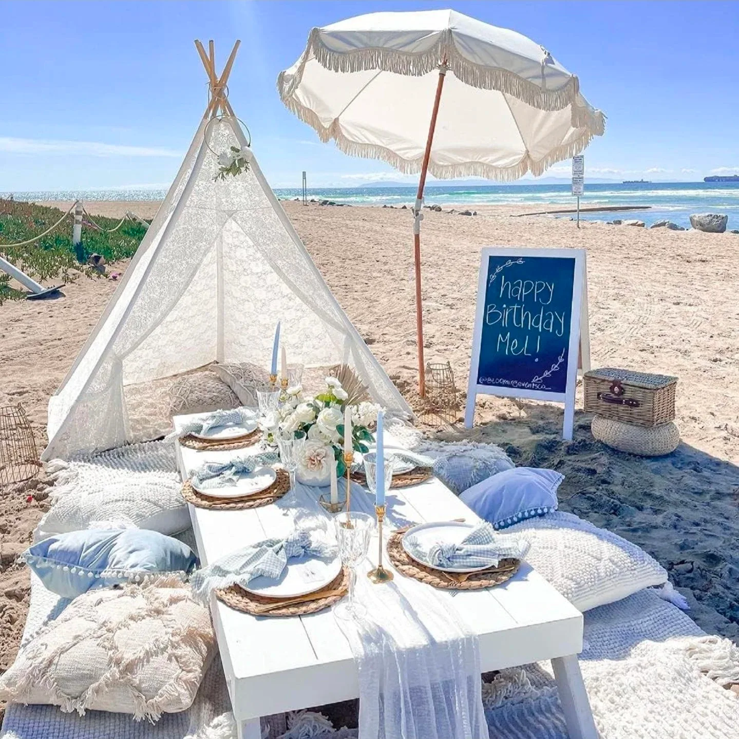 Lace Teepee Tent for 2-4 Adults image indicator(2)