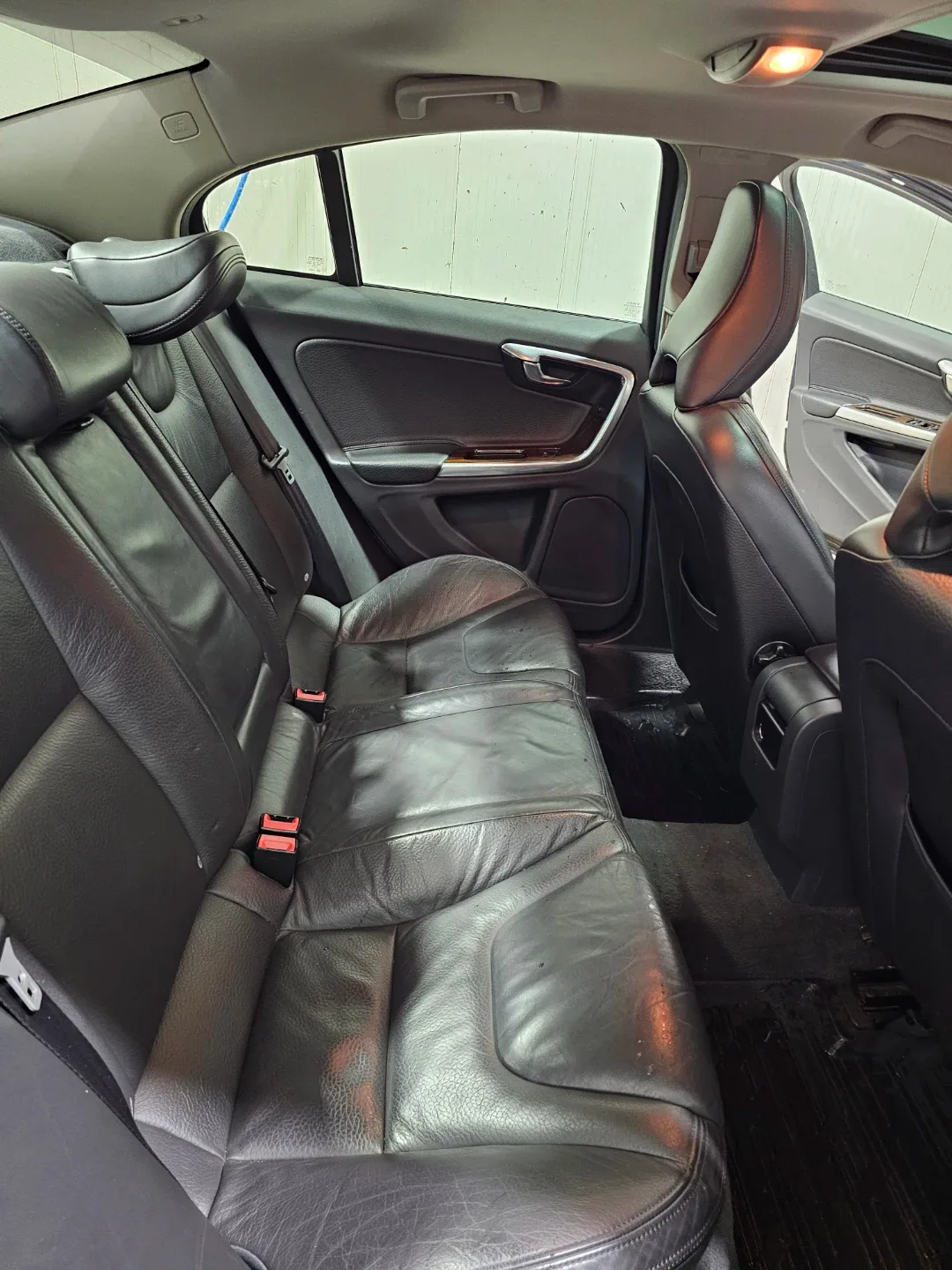 FOR SALE: 2012 Volvo S60 T6 AWD – Fully Loaded image indicator(6)