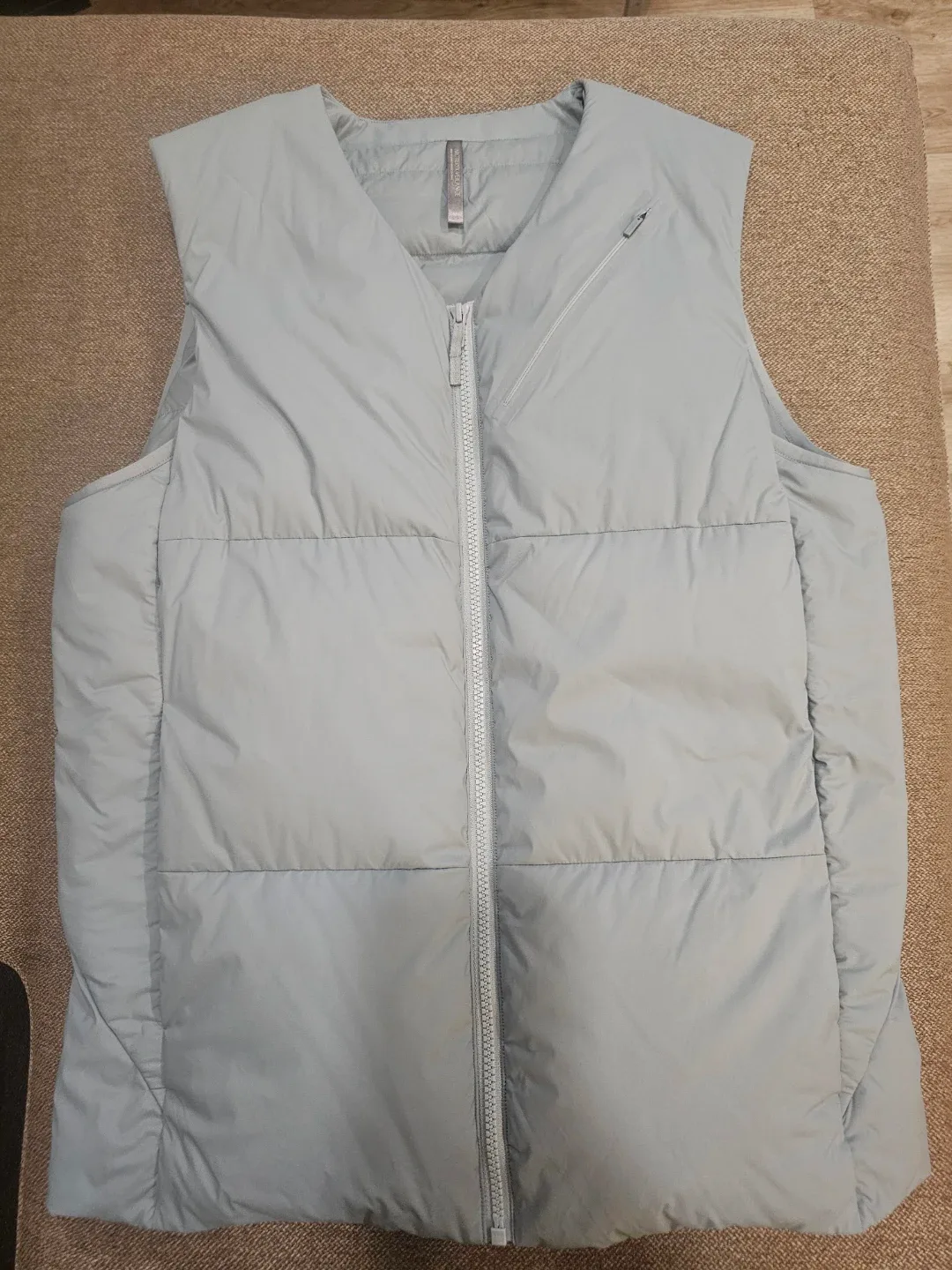 Arc'teryx Veilance Down Vest - Size S image indicator(8)
