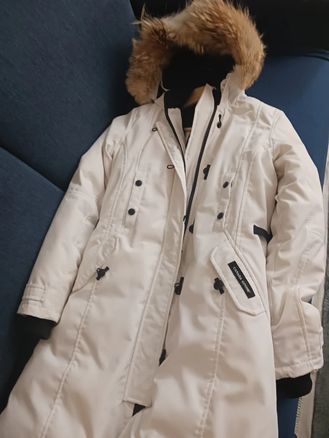 Canada Goose Coat - White, Size M/M