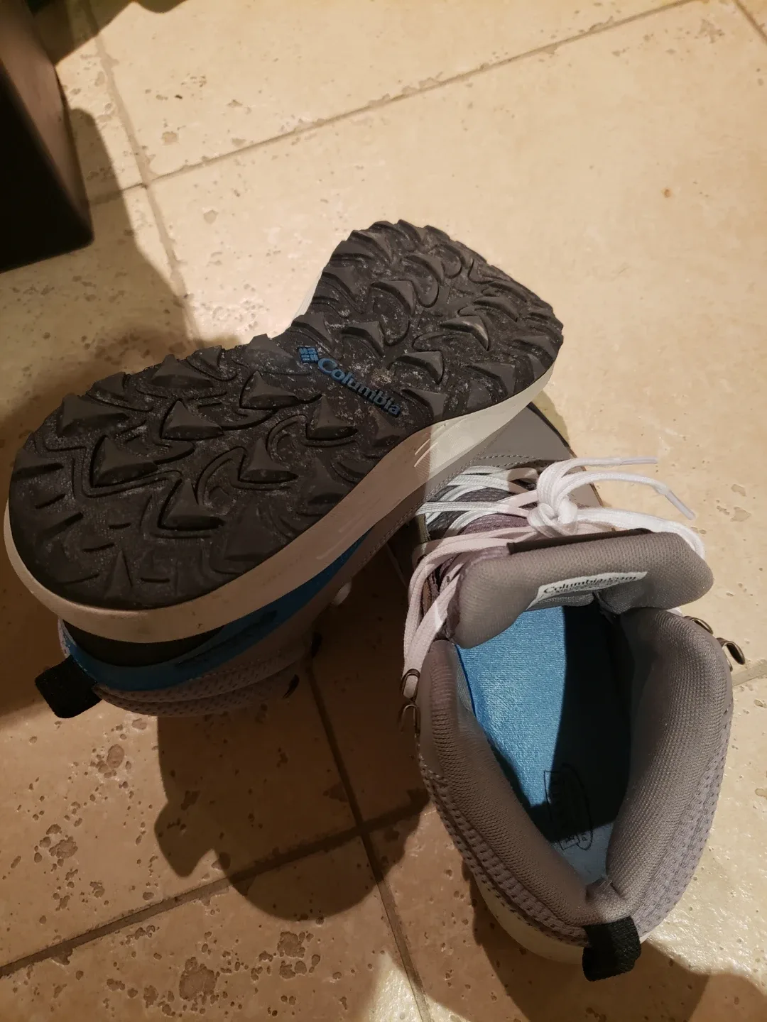 Columbia Youth Newton Ridge Waterproof Hiking Boots - Size 1 US