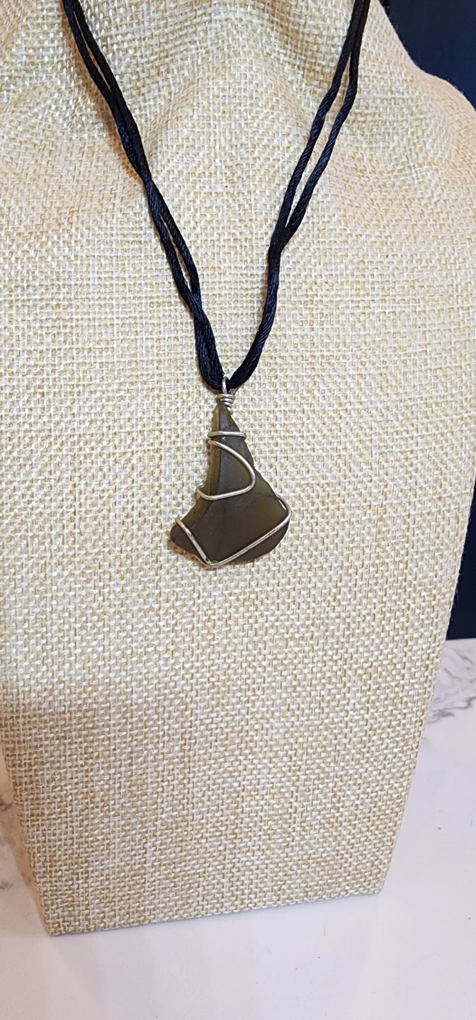 Handmade Sea Glass Necklace - photo 2