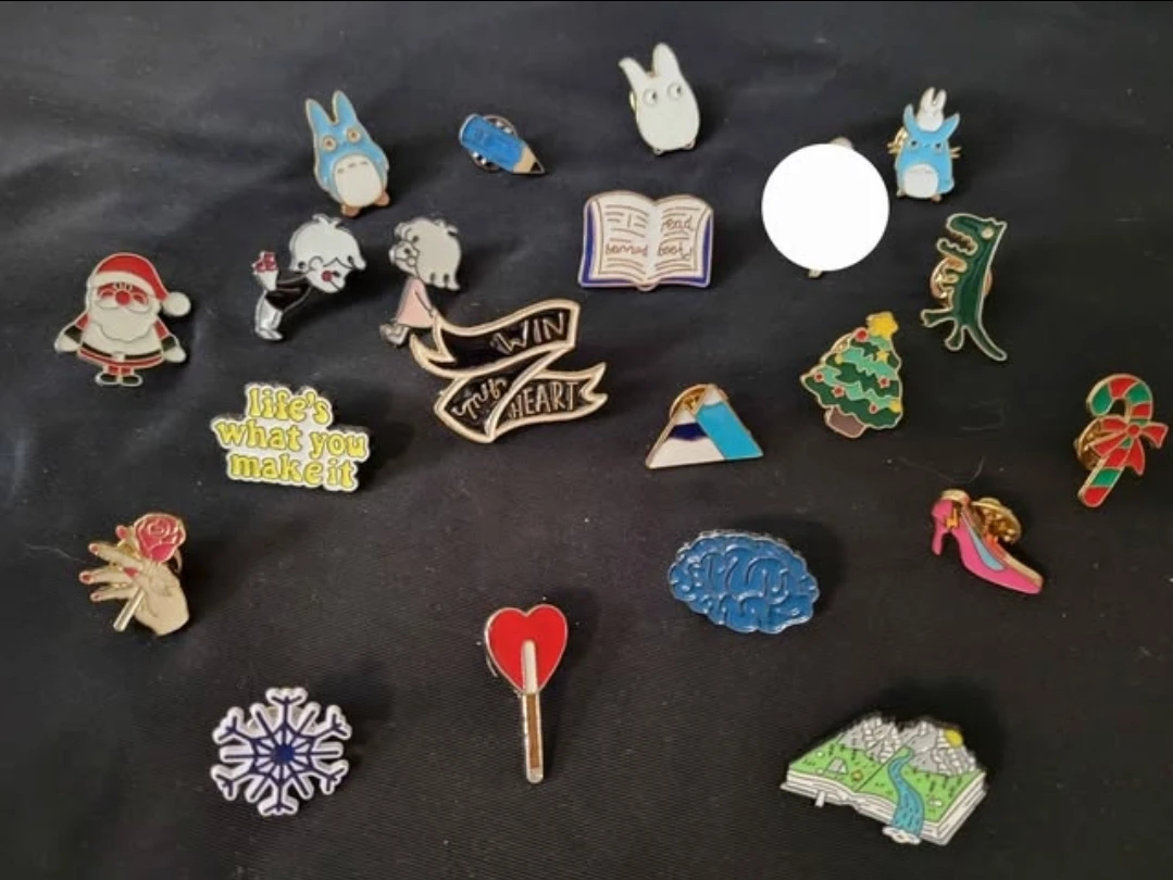 (3 for $5) Enamel Pins - photo 3