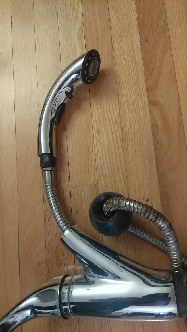 Chrome Kitchen Faucet with Pull-Down Sprayer #cleanout image indicator(3)