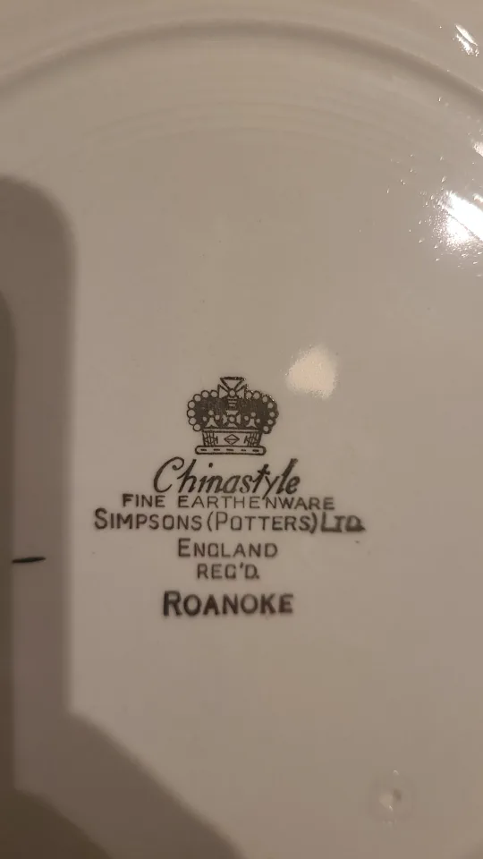 Set of 4 Chinastyle Roanoke Fine Earthenware Plates image indicator(3)