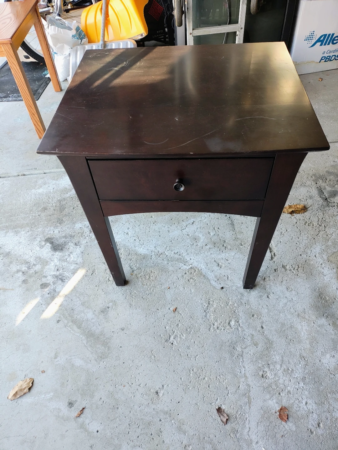 Baronet Made in Canada End Table - photo 2