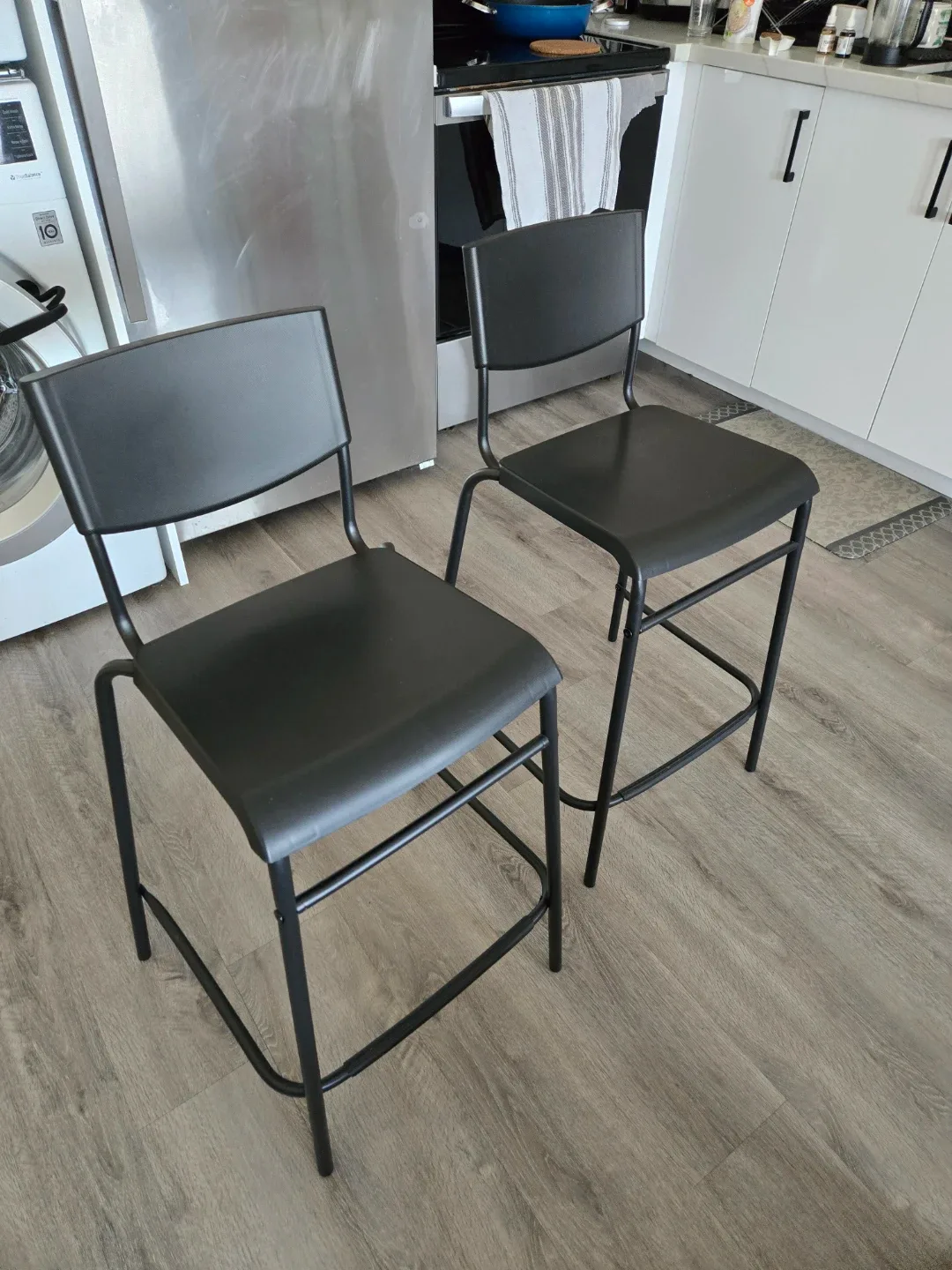 Black IKEA STIG Bar Stools– Counter Height with Backrest