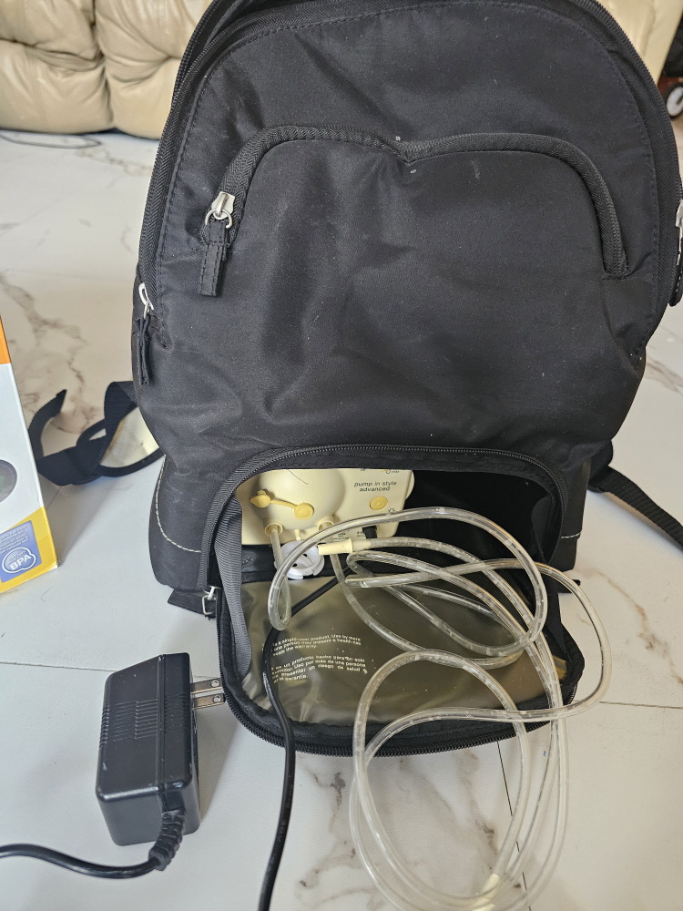 Medela Breast pump +accessories - photo 2