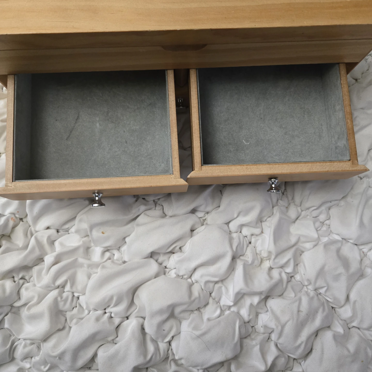 Red Envelope Wooden Dresser - photo 5
