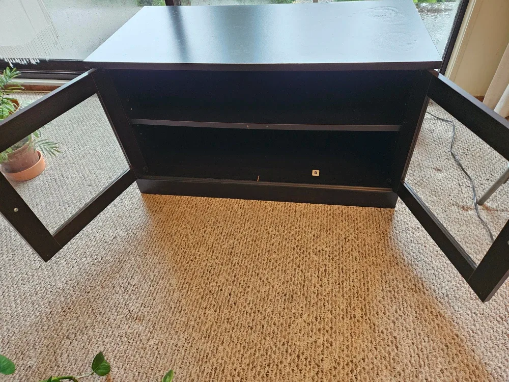 TV console with storage image indicator(4)