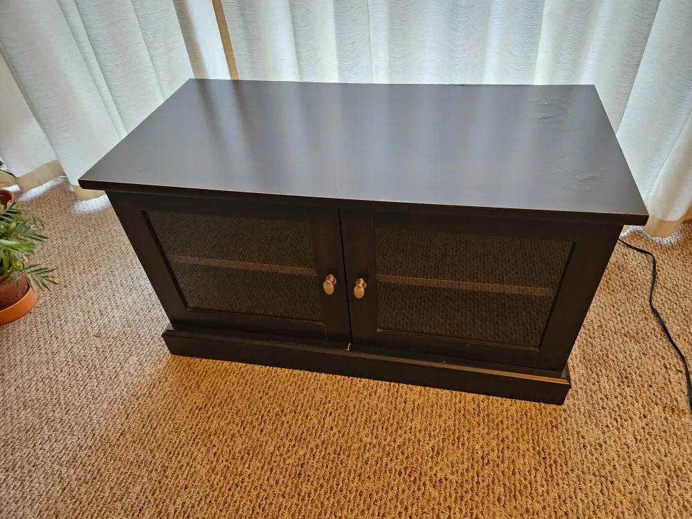 TV console with storage image indicator(7)