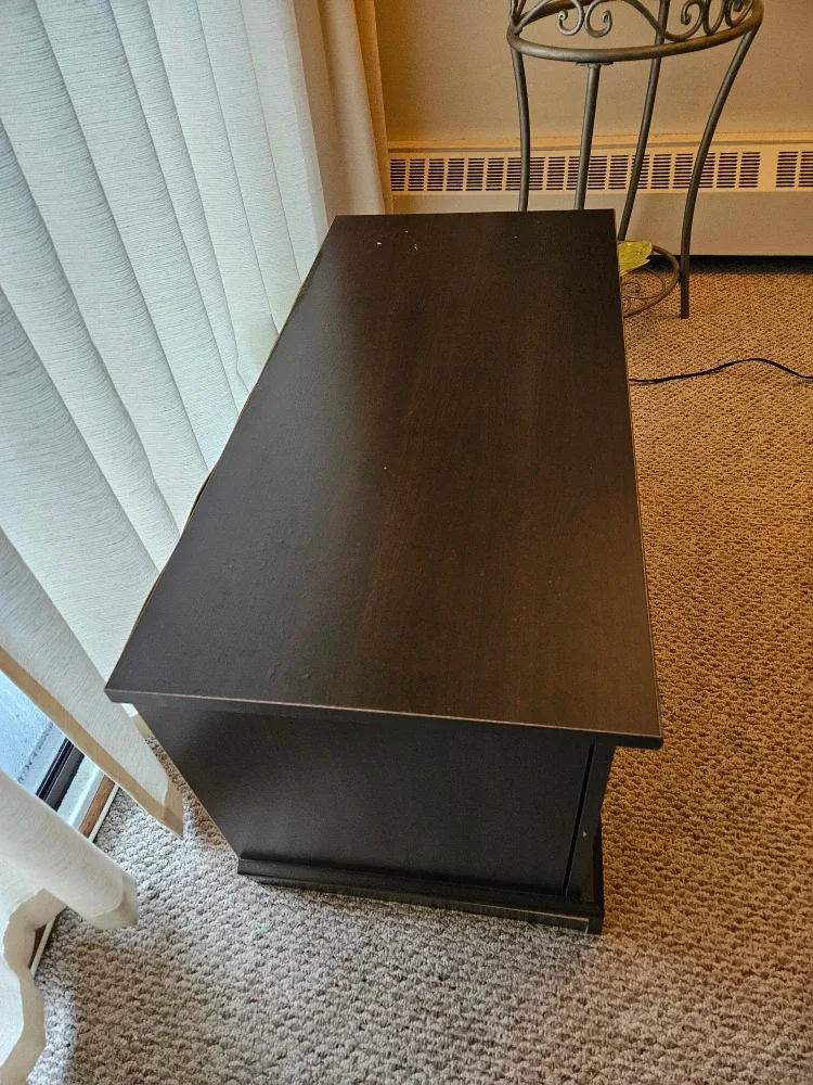 TV console with storage image indicator(8)