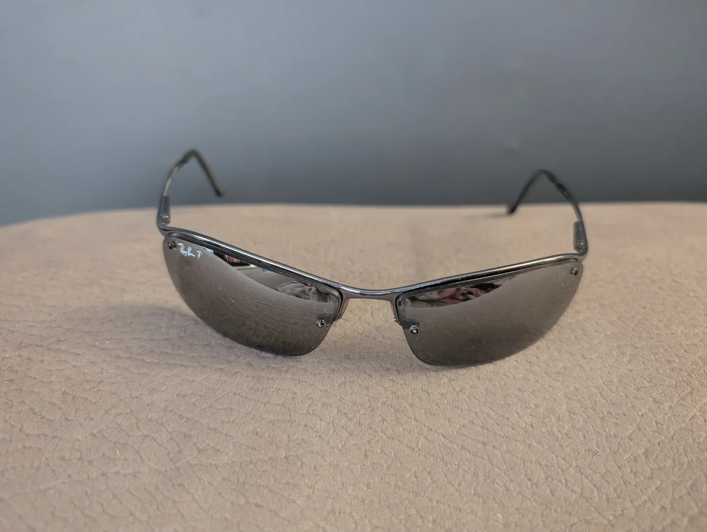 Ray-Ban RB-3183 Sunglasses with Case #Cleanout image indicator(2)