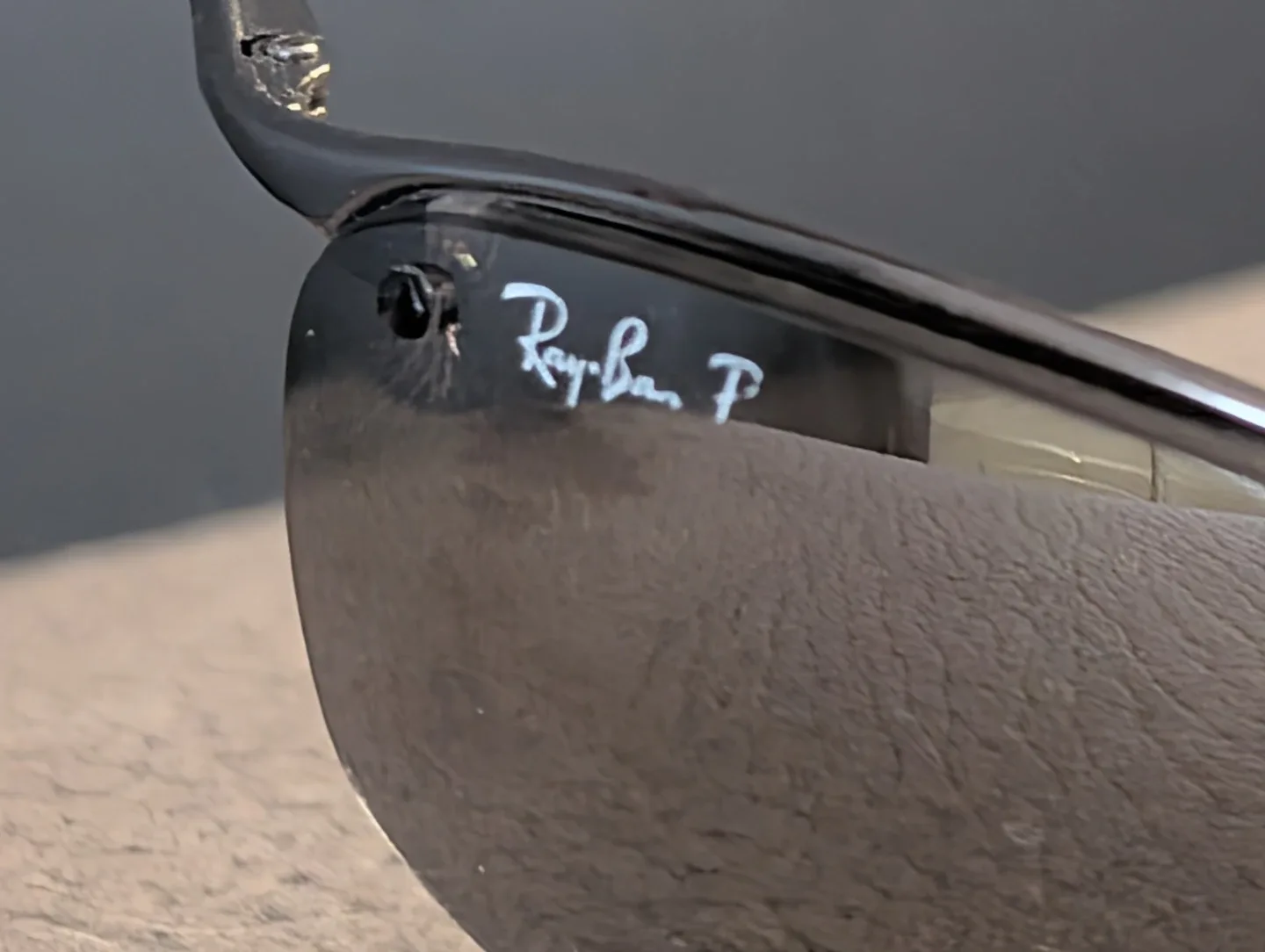 Ray-Ban RB-3183 Sunglasses with Case #Cleanout image indicator(3)