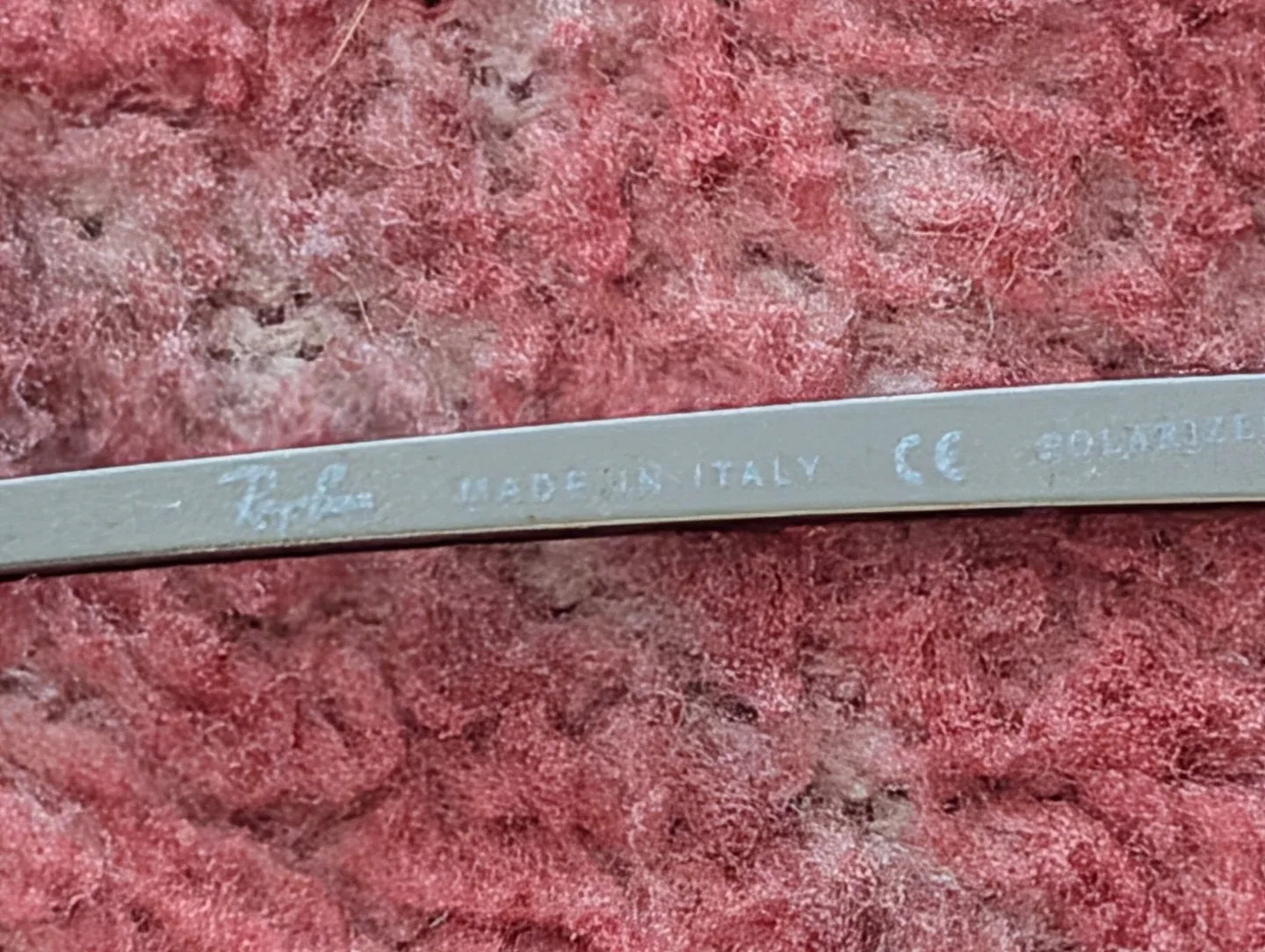 Ray-Ban RB-3183 Sunglasses with Case #Cleanout image indicator(5)