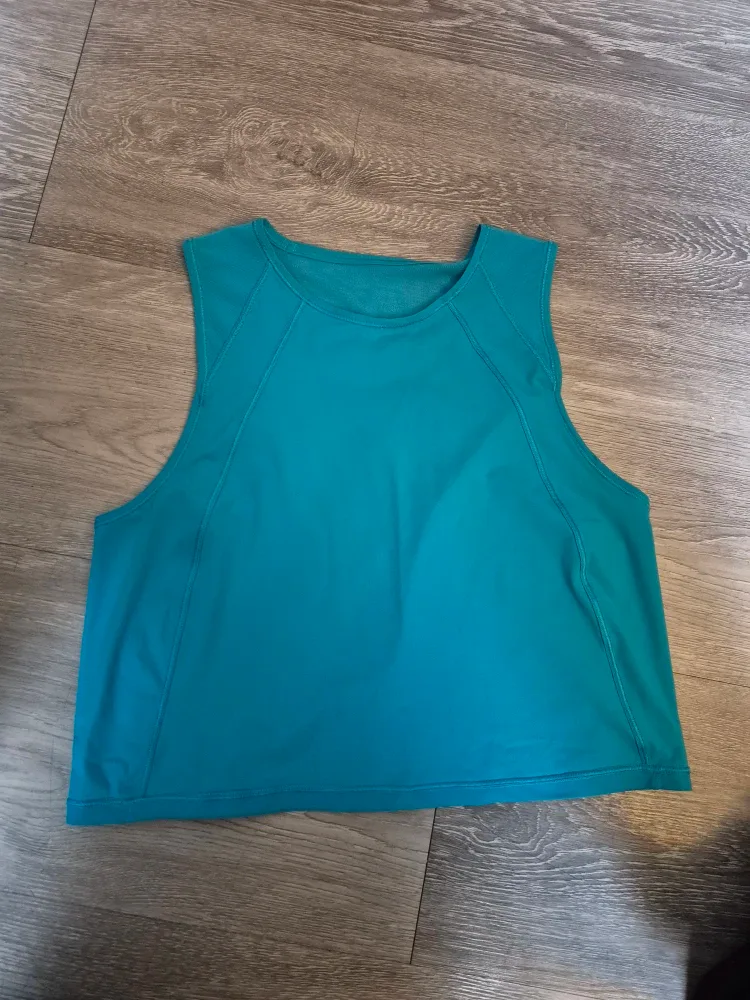 Lululemon Tank Top Turquoise image indicator(2)