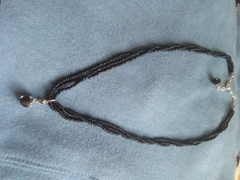 Homemade REAL Black Onxy Bead Choker image indicator(7)