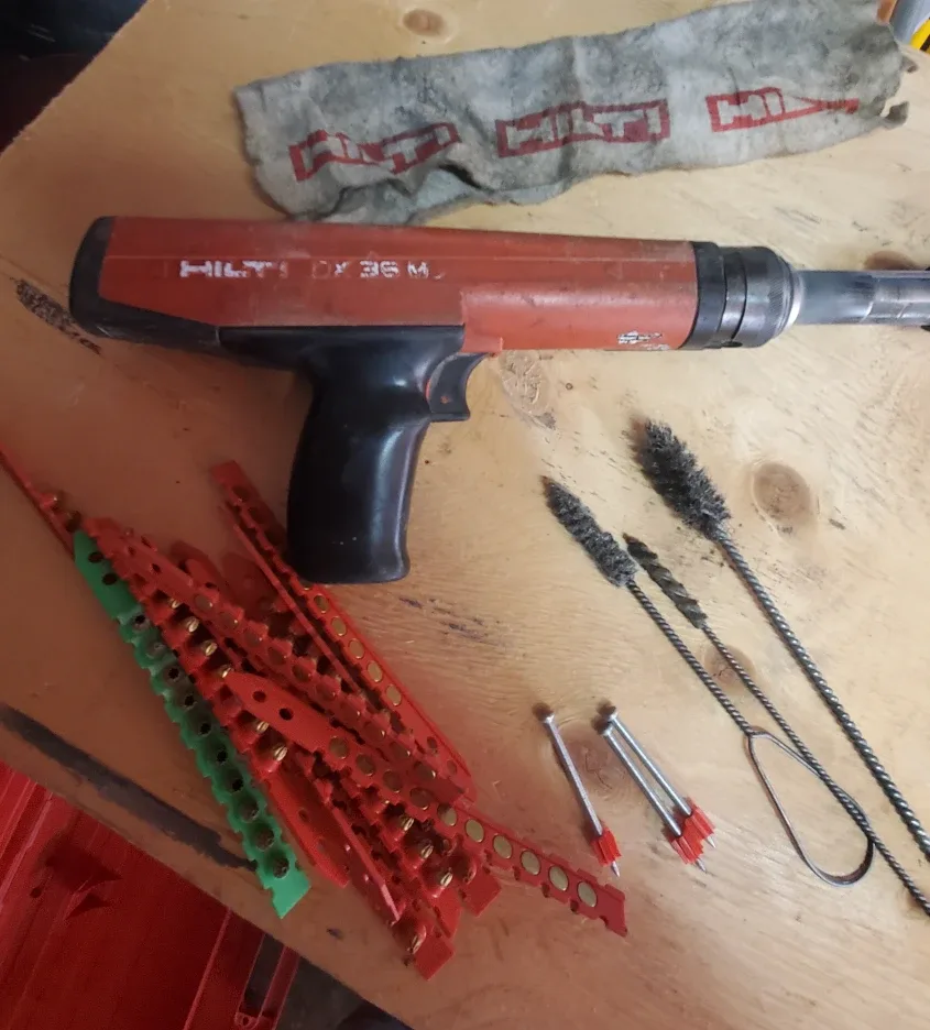Hilti DX 36 M Powder-Actuated Tool #cleanout image indicator(5)