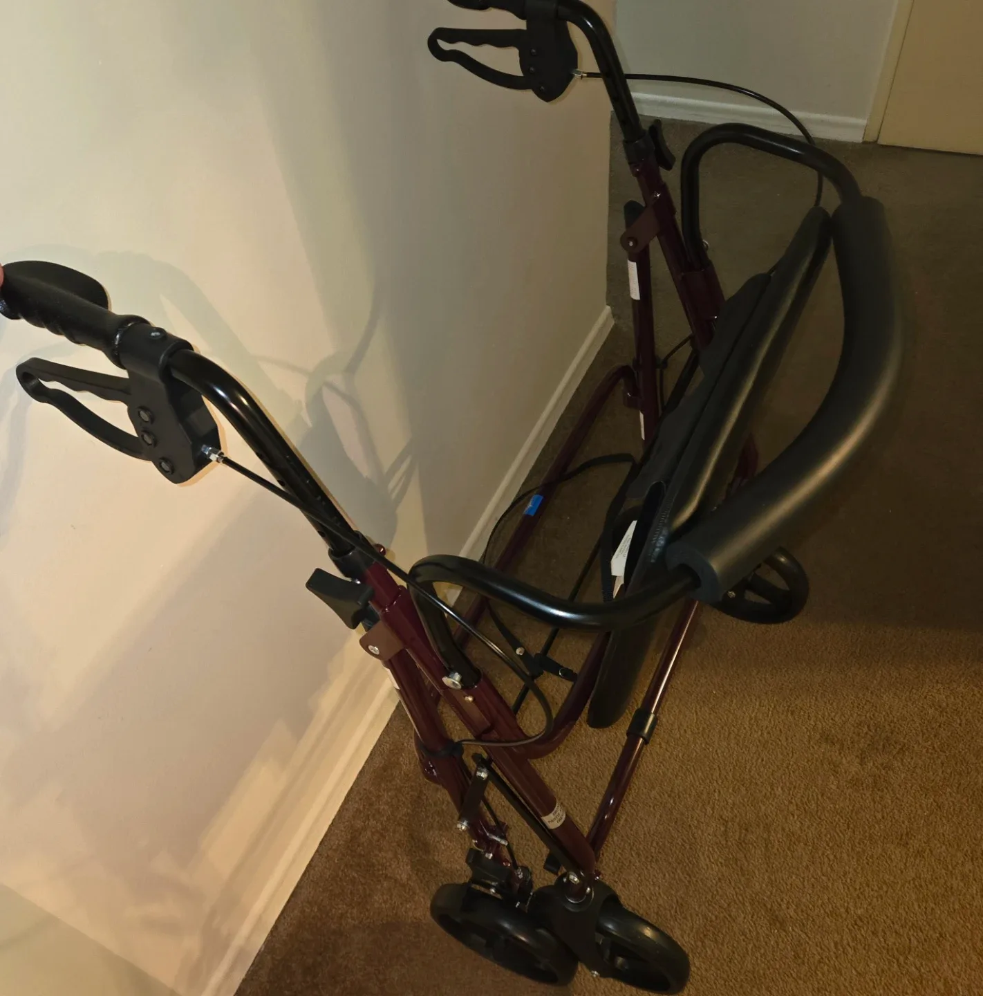 Medline Heavy Duty Rollator Walker with Seat image indicator(3)