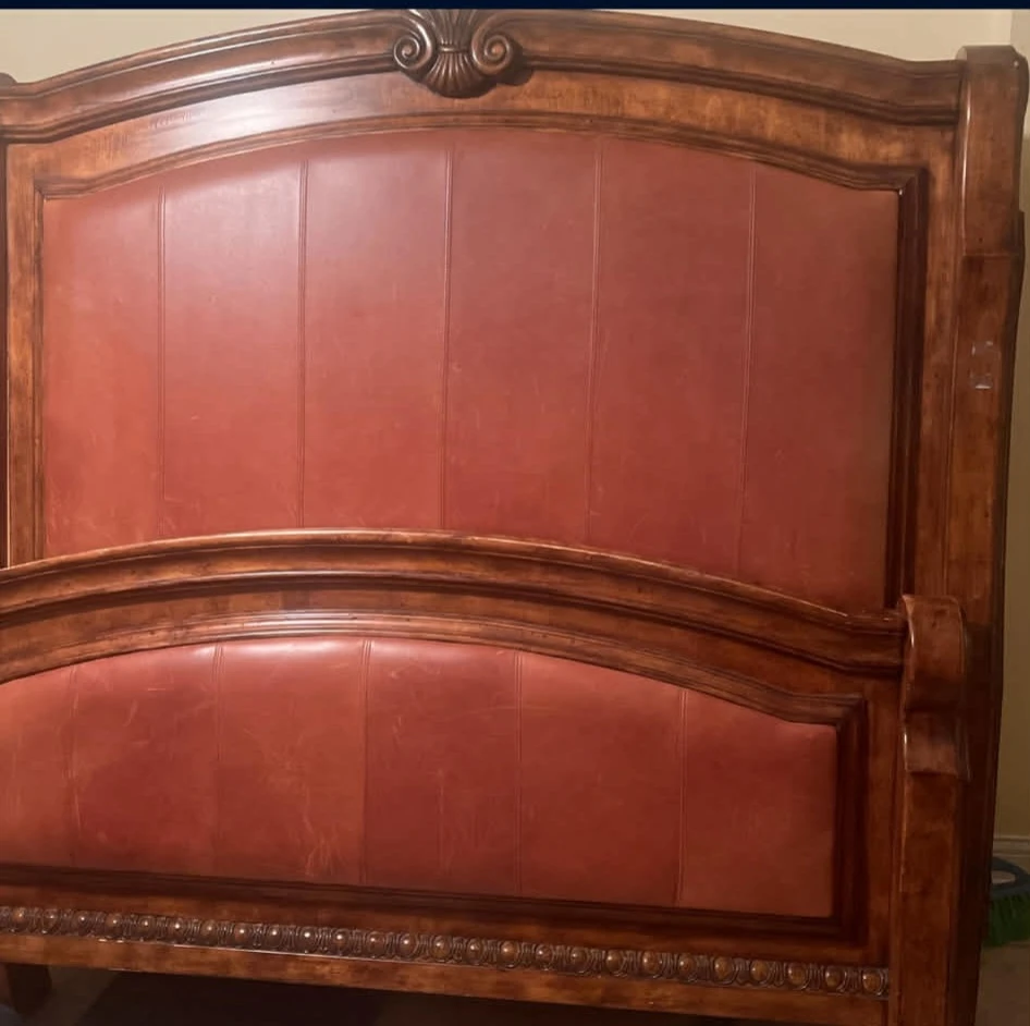 Queen size bed