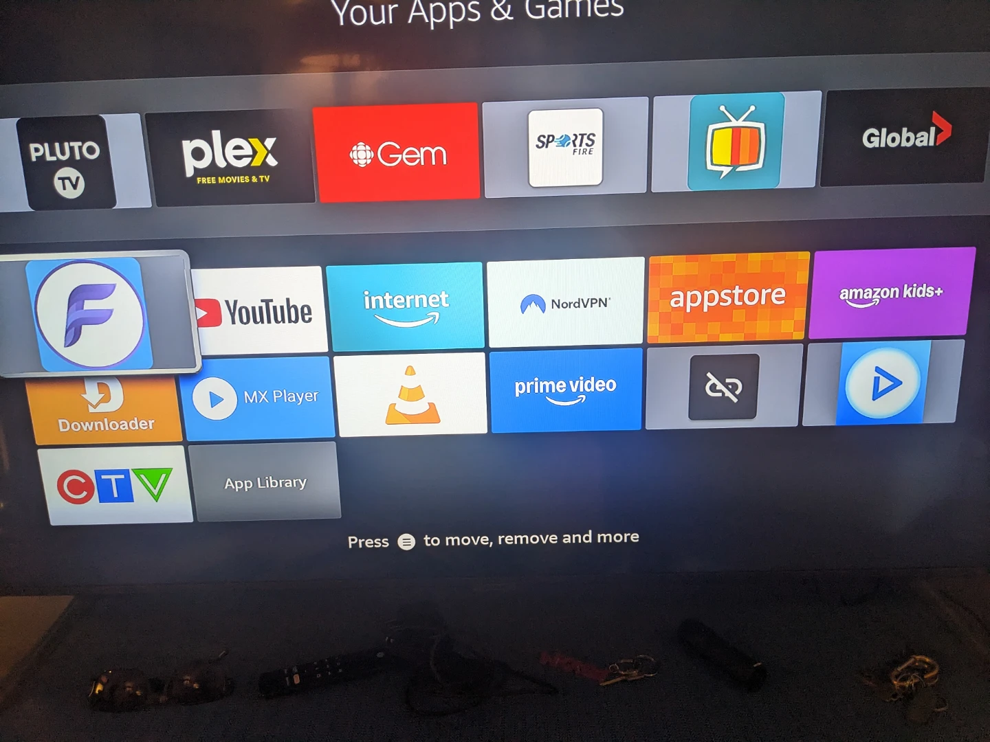 Fully programmed for New movies & TV with live sports - photo 4