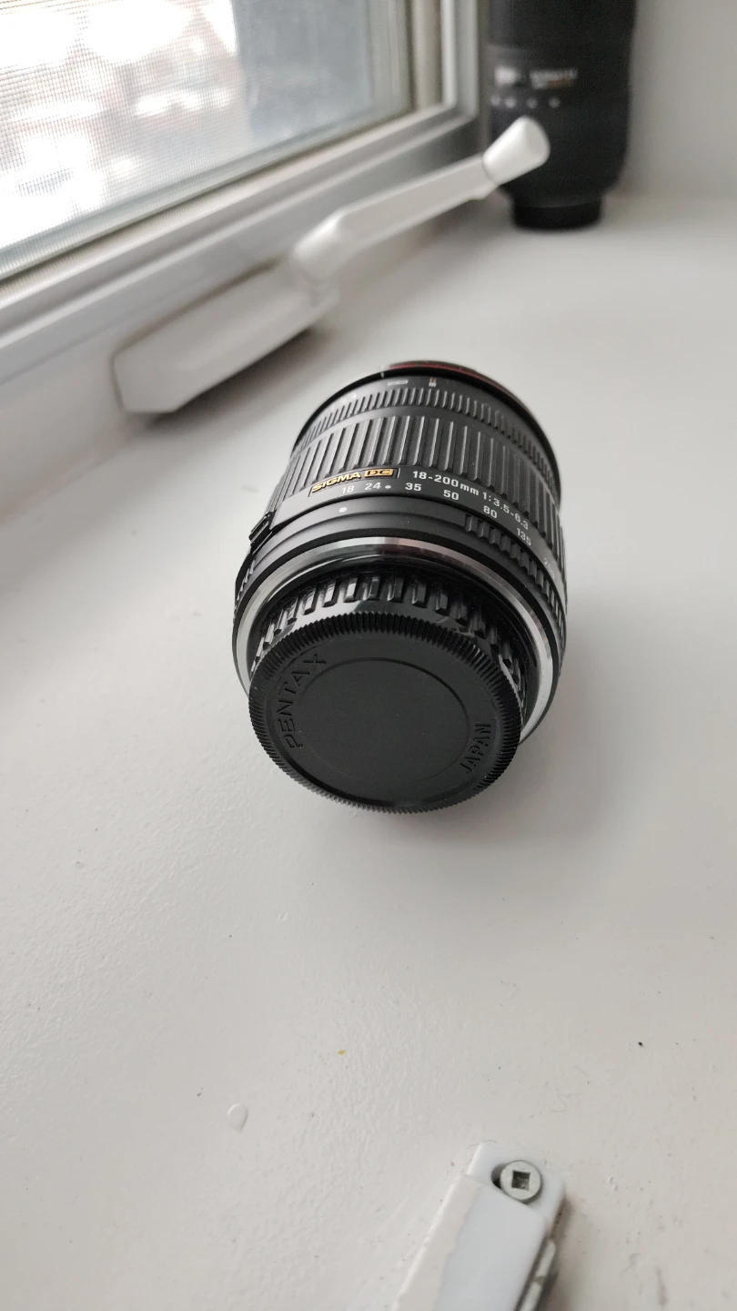 Sigma DC 18-200mm 1:3.5-6.3 Lens - photo 2