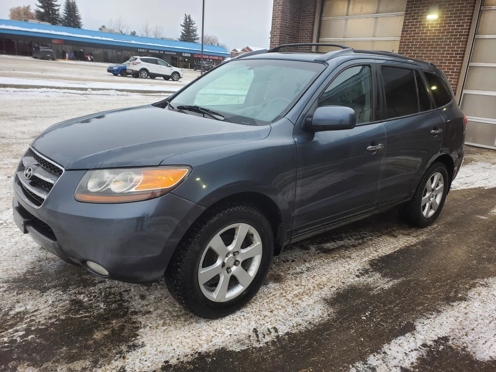 Hyundai Santa Fe SUV - photo 5