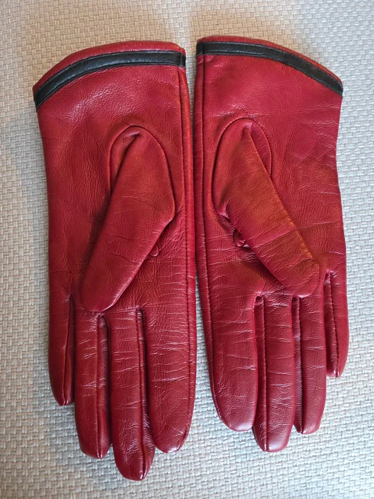 Danier Leather Gloves - Size XS - Red