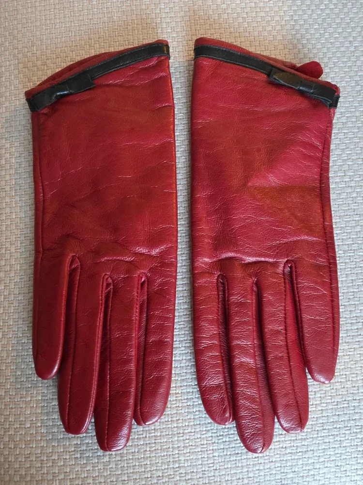 Danier Leather Gloves - Size XS - Red image indicator(2)