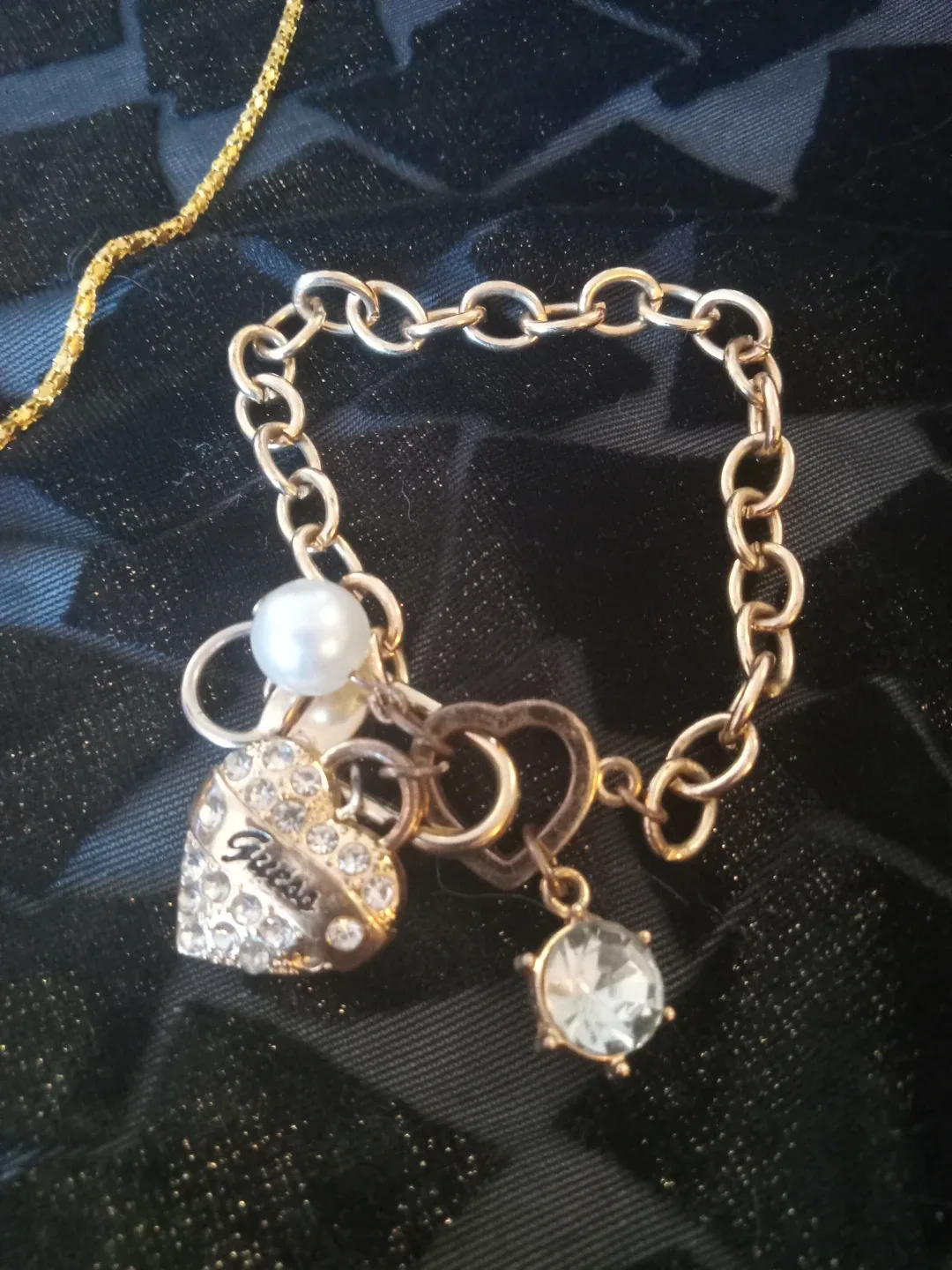 Guess Charm Bracelet image indicator(8)
