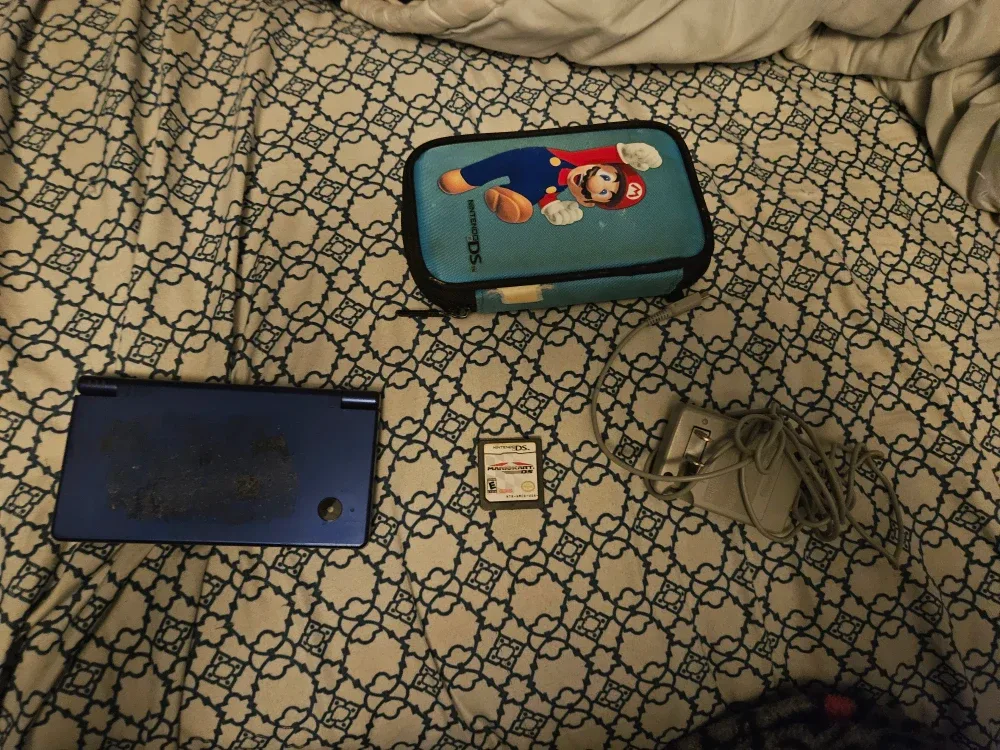 Nintendo DS lite Blue with Case & Game