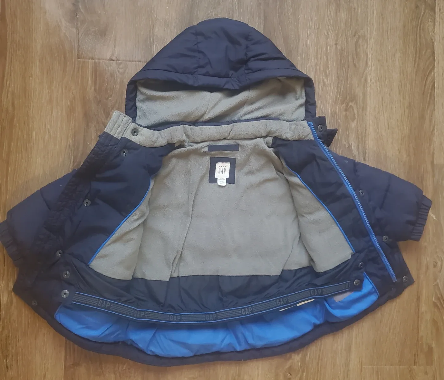 GAP Winter Puffer Jacket 12-18 Months image indicator(4)