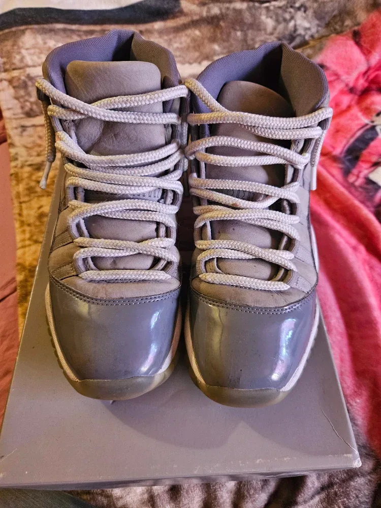 Air Jordan 11 Retro Cool Grey Size 6.5