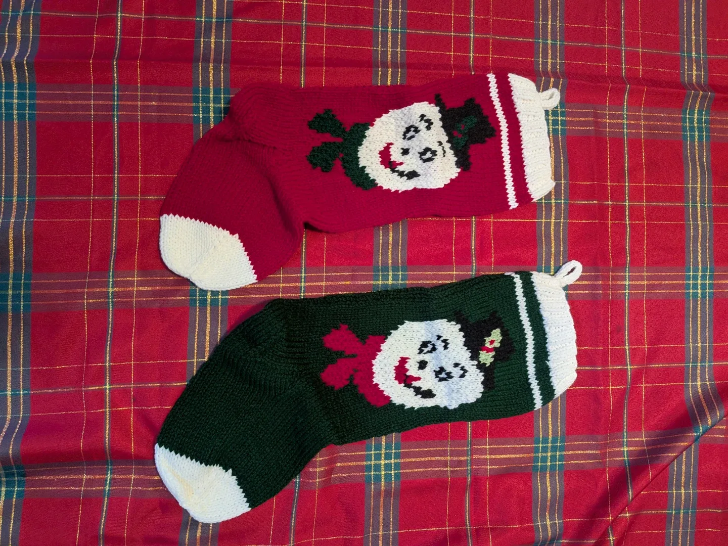Hand-Knit Christmas Stockings image indicator(2)