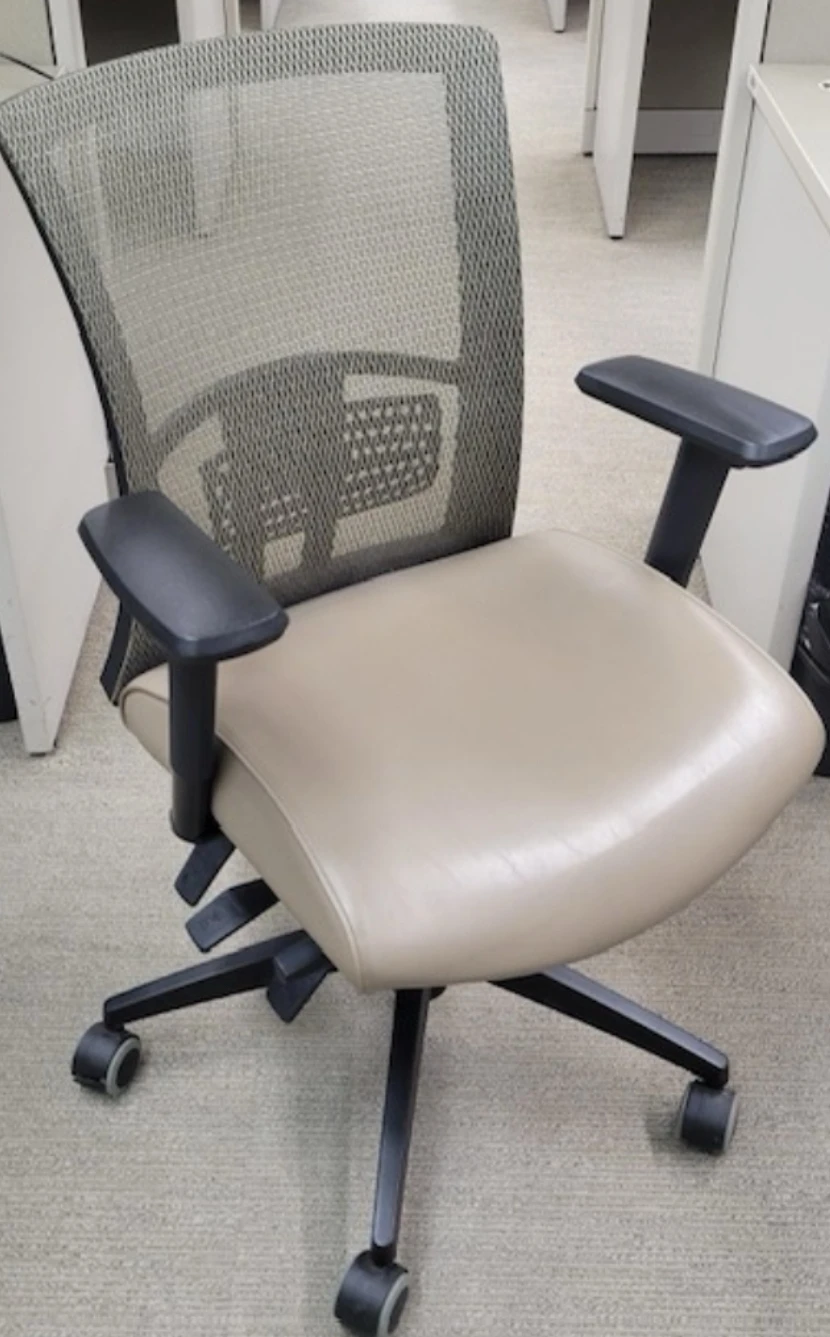 Used – Global Vion Task Chair Multi adjustable