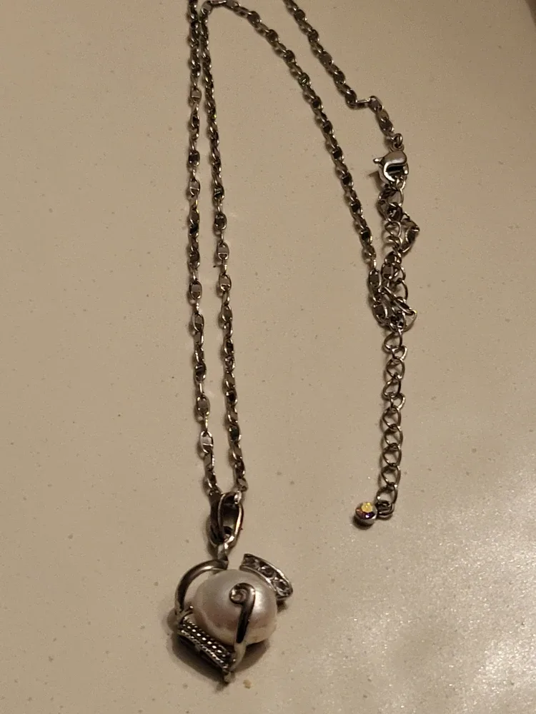 Pearl Pendant Necklace